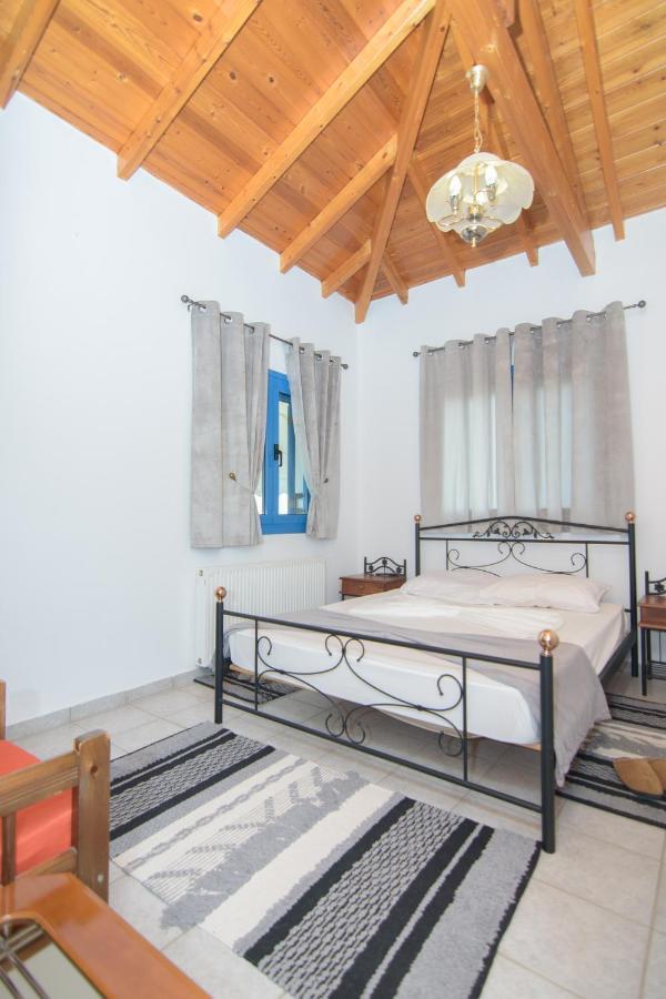 Samian Thalia Apartment Pagondas Kültér fotó