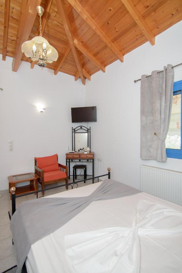 Samian Thalia Apartment Pagondas Kültér fotó