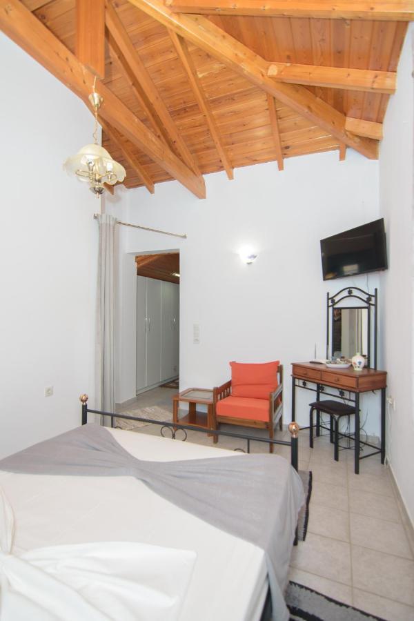 Samian Thalia Apartment Pagondas Kültér fotó